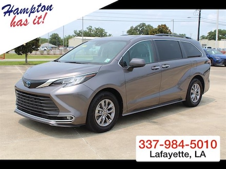 2023 Toyota Sienna XLE 8-Passenger