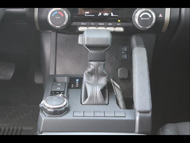2026 Toyota Tacoma SR5 - Photo 29