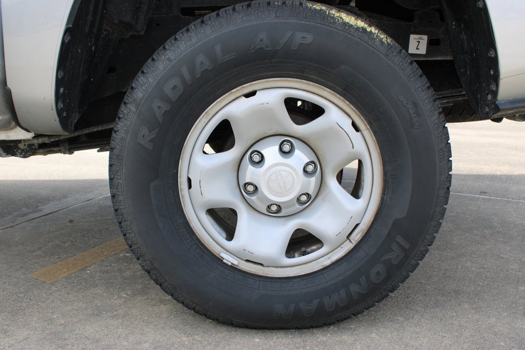 Used 2022 Toyota Tacoma SR5 with VIN 3TYAX5GN0NT043969 for sale in Lafayette, LA