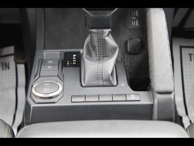 2024 Toyota Tacoma SR5 - Photo 28