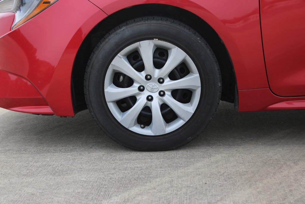 Used 2021 Toyota Corolla LE with VIN 5YFEPMAE9MP186653 for sale in Lafayette, LA