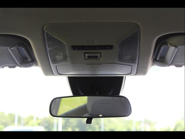 2024 Toyota RAV4 XLE - Photo 25