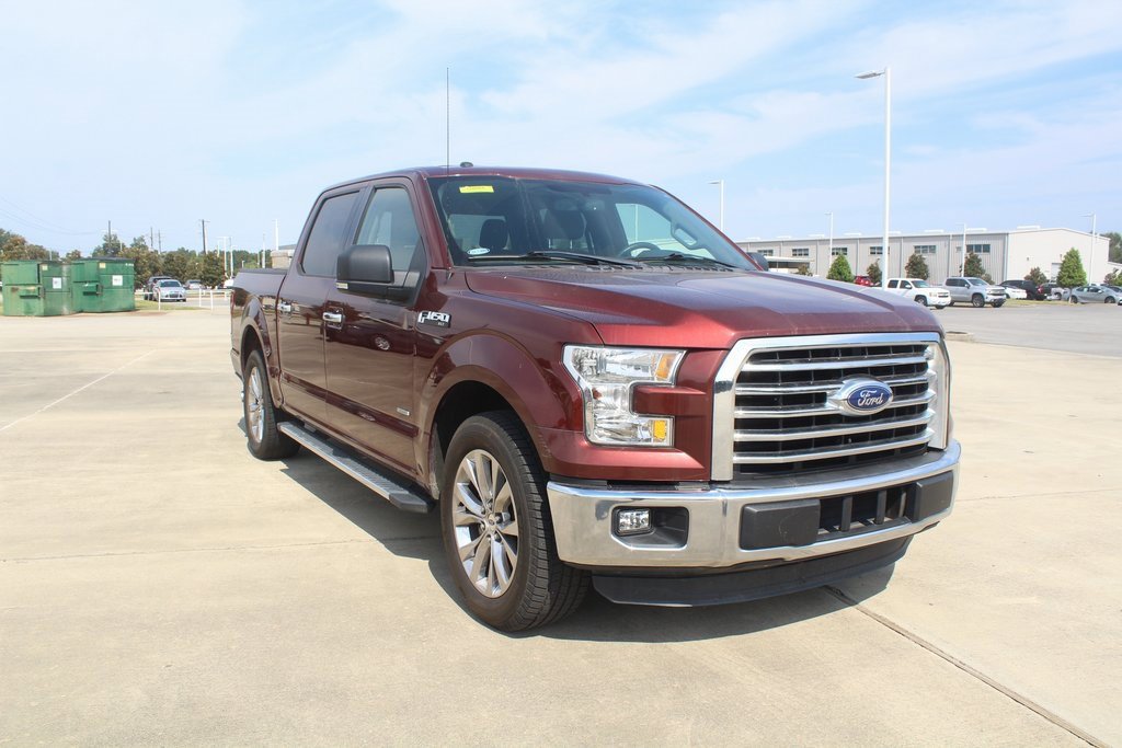 2015 Ford F-150 XLT photo 4
