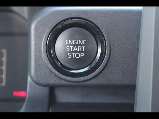 2024 Toyota Tacoma SR5 - Photo 24