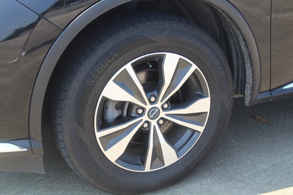 2023 Nissan Murano SV photo 2
