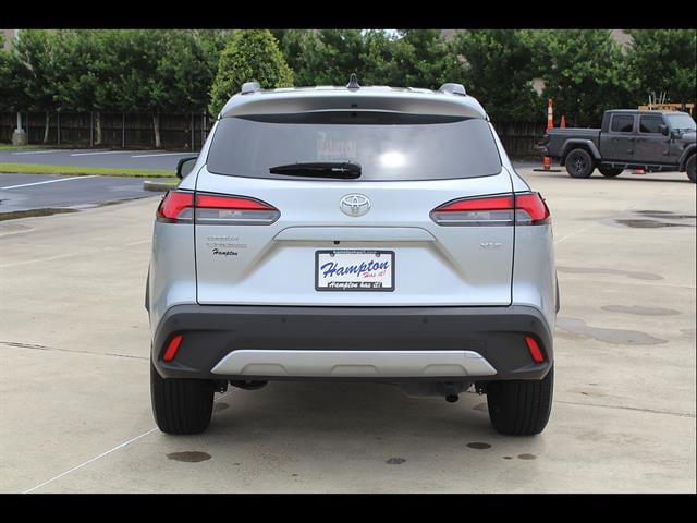 2026 Toyota Corolla Cross XLE - Photo 7