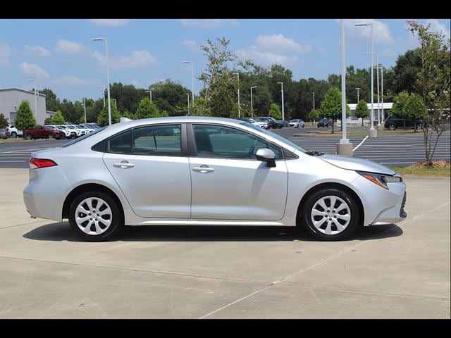 2024 Toyota Corolla LE - Photo 5