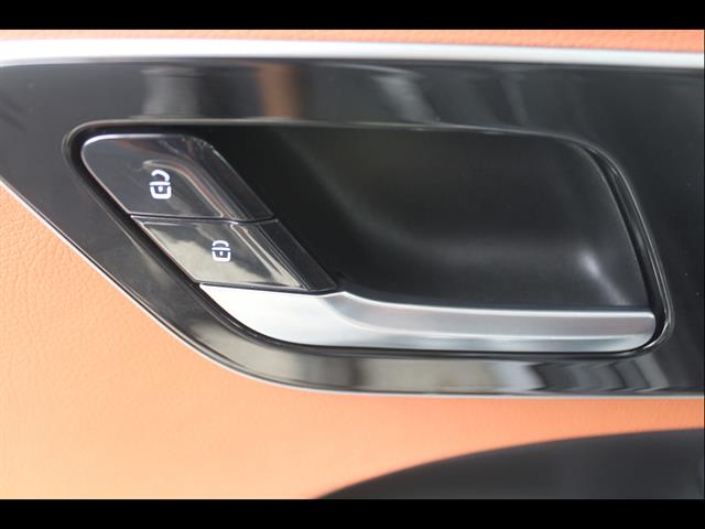 2024 Mercedes-Benz C-Class Sedan C 300 - Photo 13