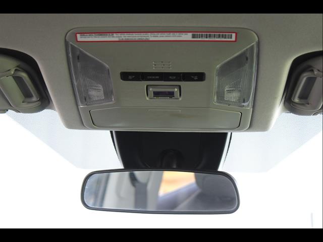 2024 Toyota RAV4 XLE - Photo 25