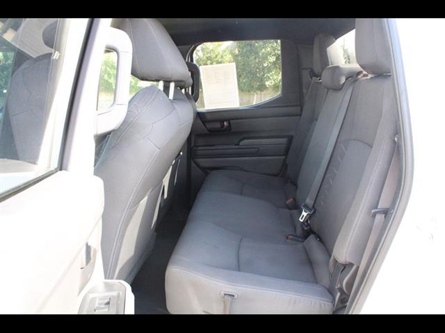 2024 Toyota Tacoma SR5 - Photo 31