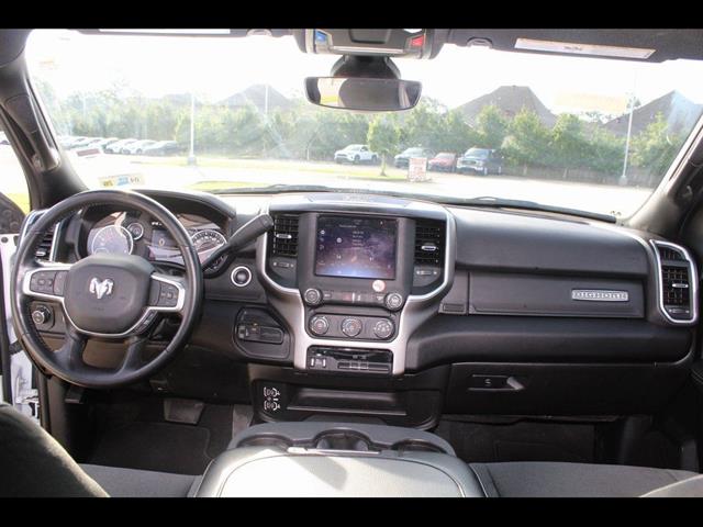 2024 RAM Ram 3500 Pickup Big Horn - Photo 22