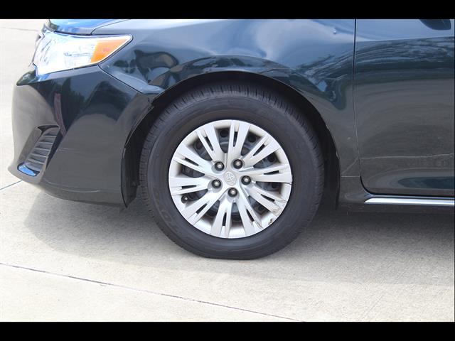 Used 2014 Toyota Camry LE with VIN 4T4BF1FK9ER357491 for sale in Lafayette, LA