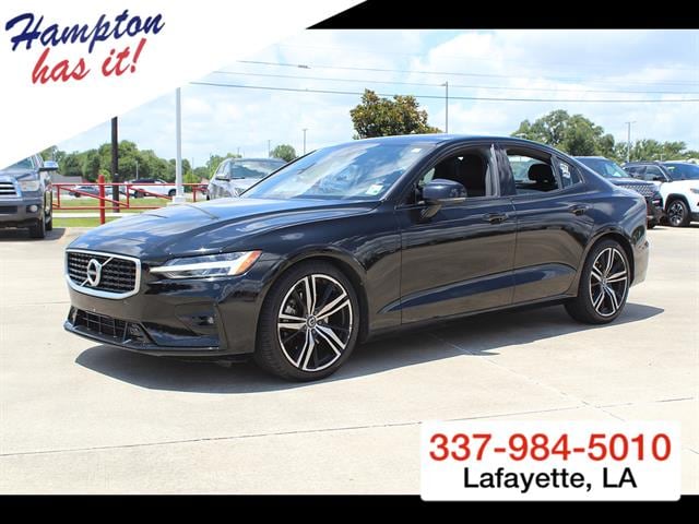 2019 Volvo S60 T5 R-Design's photo