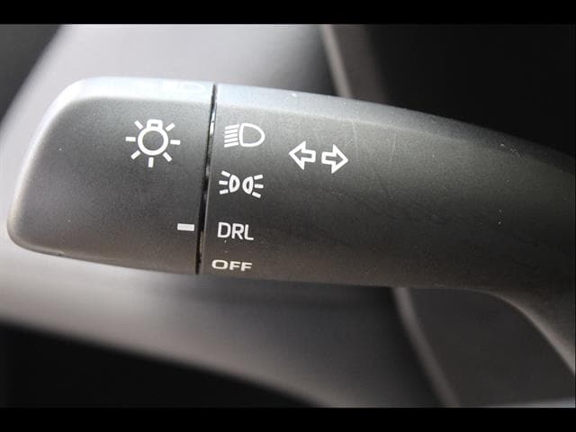 2025 Toyota RAV4 LE - Photo 19