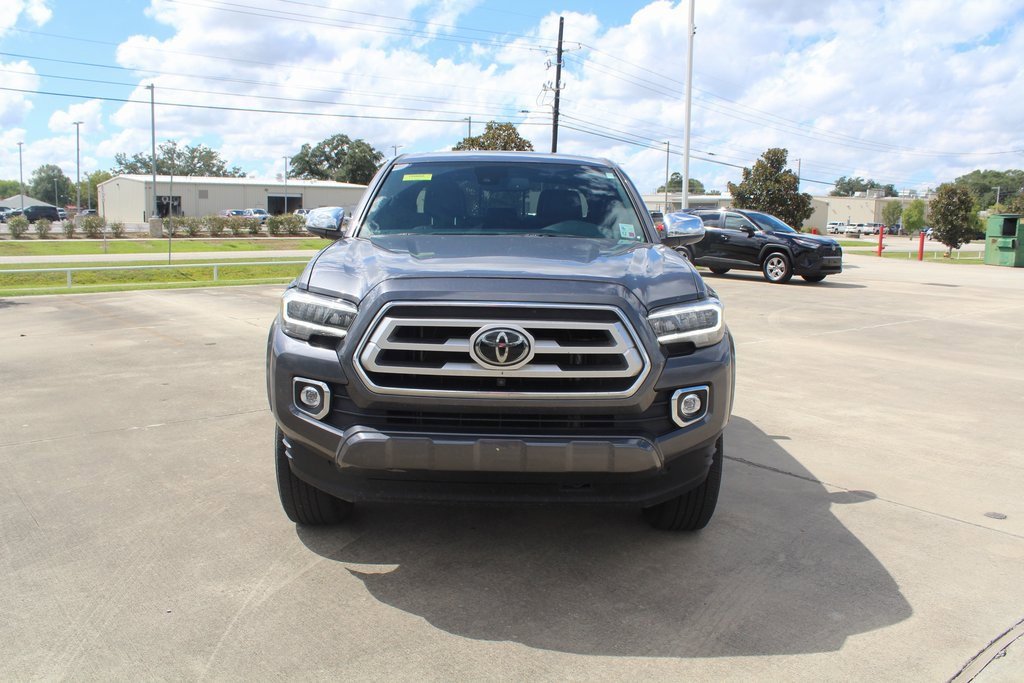 2023 Toyota Tacoma Limited photo 2