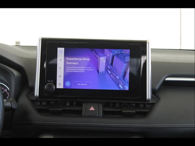 2024 Toyota RAV4 XLE - Photo 27