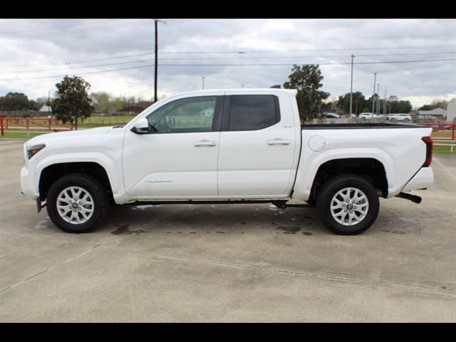 2024 Toyota Tacoma SR5 - Photo 10
