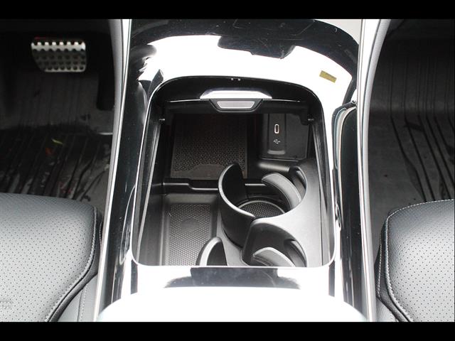 2024 Mercedes-Benz GLC GLC 300 - Photo 37