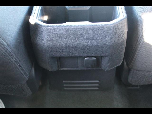2024 Toyota Tacoma SR5 - Photo 32