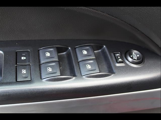 2021 Chevrolet Colorado LT - Photo 13