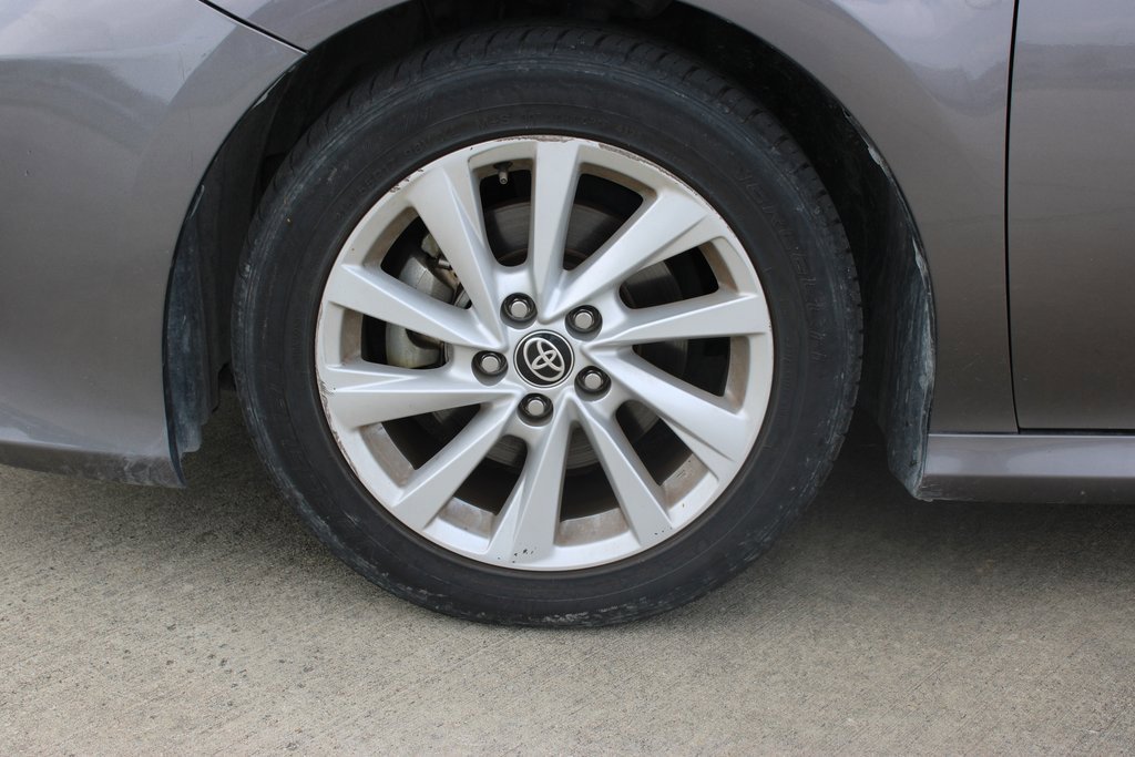 Used 2022 Toyota Camry LE with VIN 4T1C11AKXNU697513 for sale in Lafayette, LA