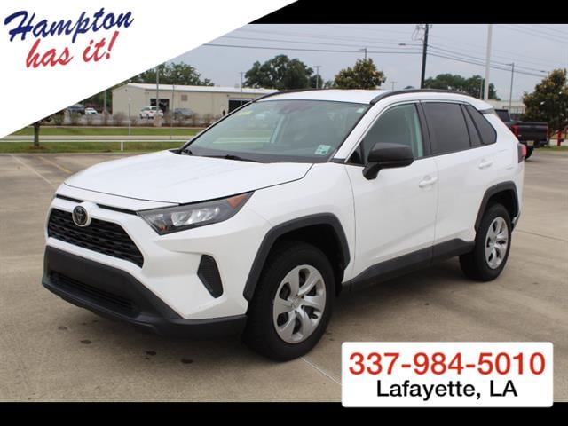2020 Toyota RAV4 LE FWD's photo