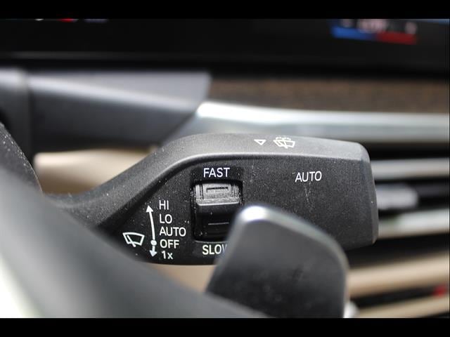 2023 BMW 3 Series 330i - Photo 24