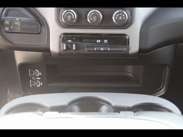 2024 RAM Ram 3500 Pickup Big Horn - Photo 27