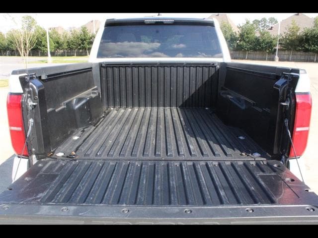 2024 Toyota Tacoma SR5 - Photo 8