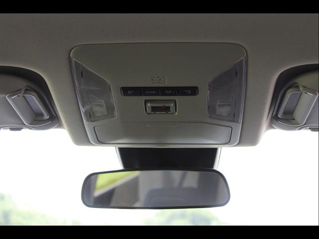 2025 Toyota RAV4 XLE - Photo 25