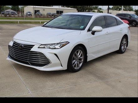 2019 Toyota Avalon XLE