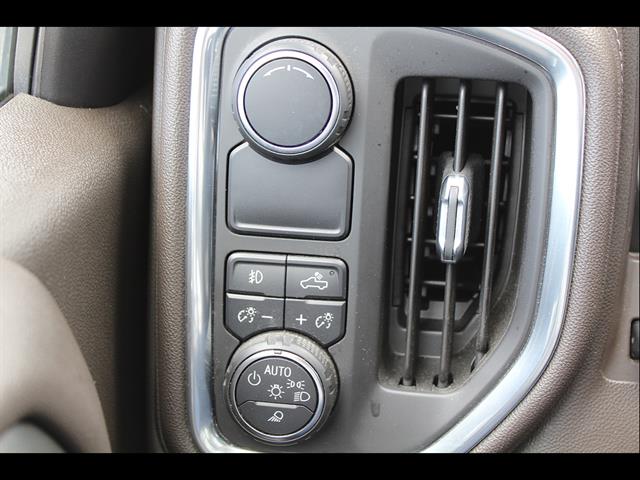 2019 Chevrolet Silverado 1500 LTZ - Photo 18