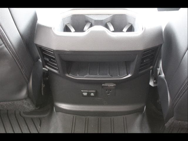 2024 Toyota Tundra Limited - Photo 35