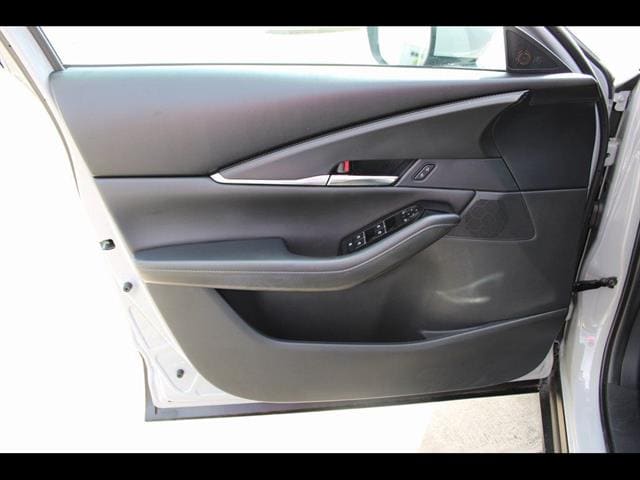 2025 Mazda CX-30 Preferred - Photo 12