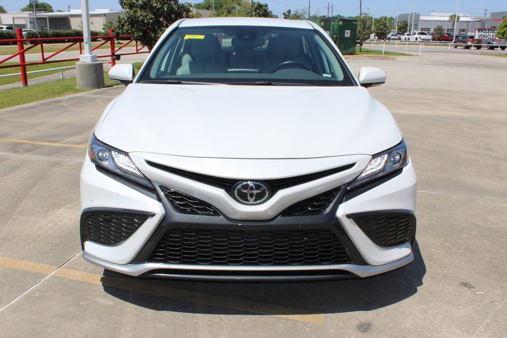 2023 Toyota Camry XSE photo 3
