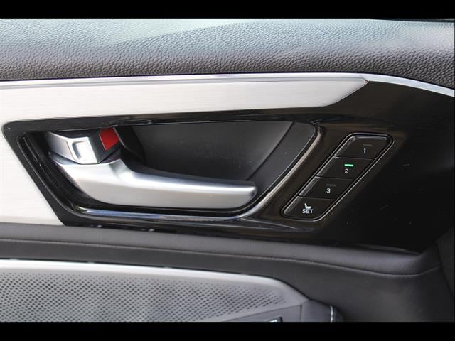 2025 Acura MDX Technology Package - Photo 15