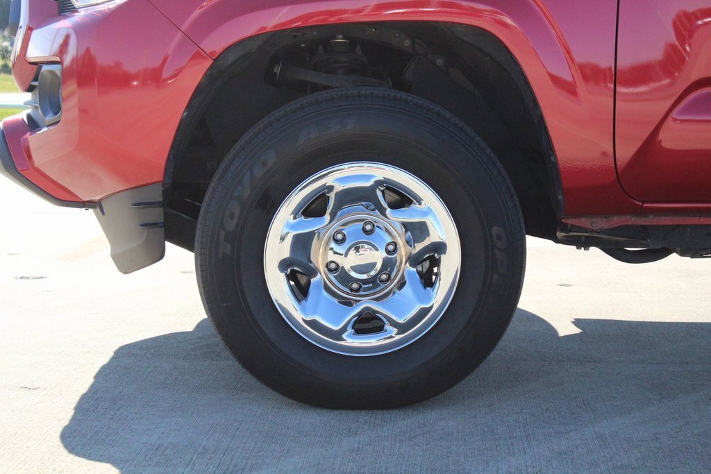 Used 2023 Toyota Tacoma SR5 with VIN 3TYAX5GN4PT068201 for sale in Lafayette, LA