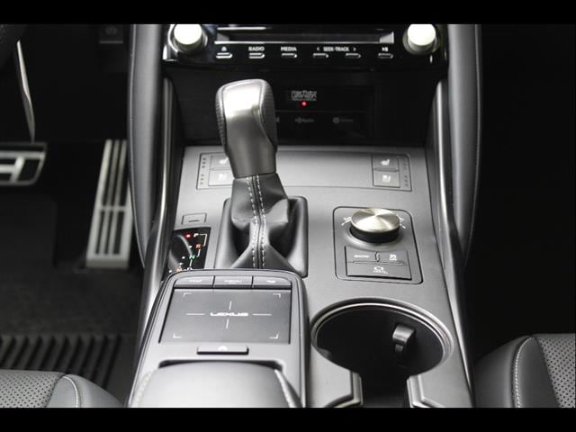 2024 Lexus IS 350 F SPORT - Photo 31
