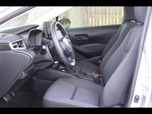2024 Toyota Corolla LE - Photo 12