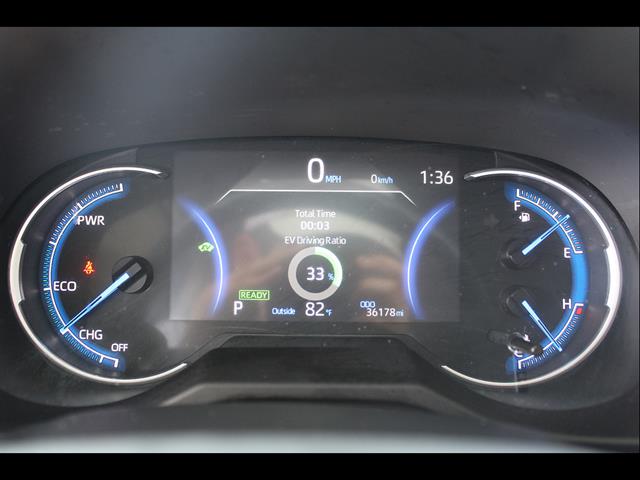 2025 Toyota RAV4 LE - Photo 21