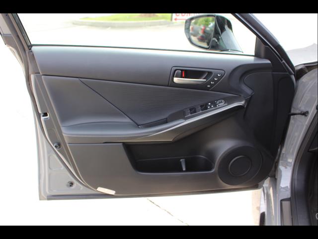 2024 Lexus IS 350 F SPORT - Photo 13
