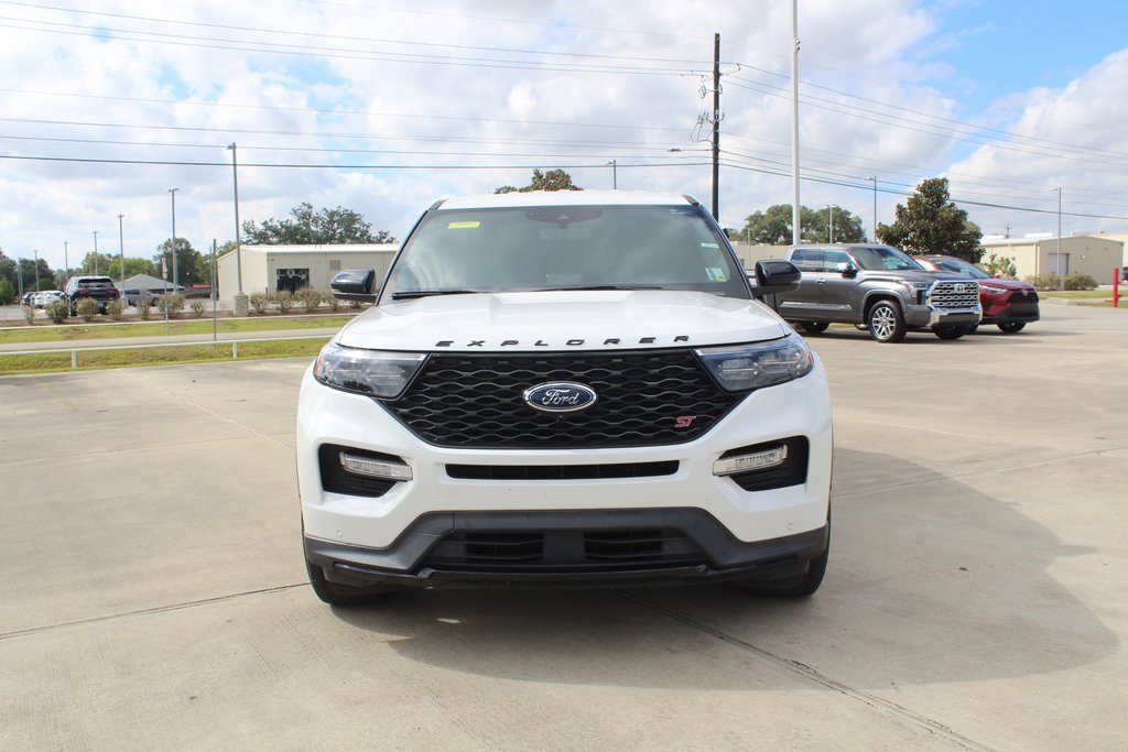 2021 Ford Explorer ST photo 2