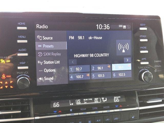 2023 Toyota Sienna XLE - Photo 26