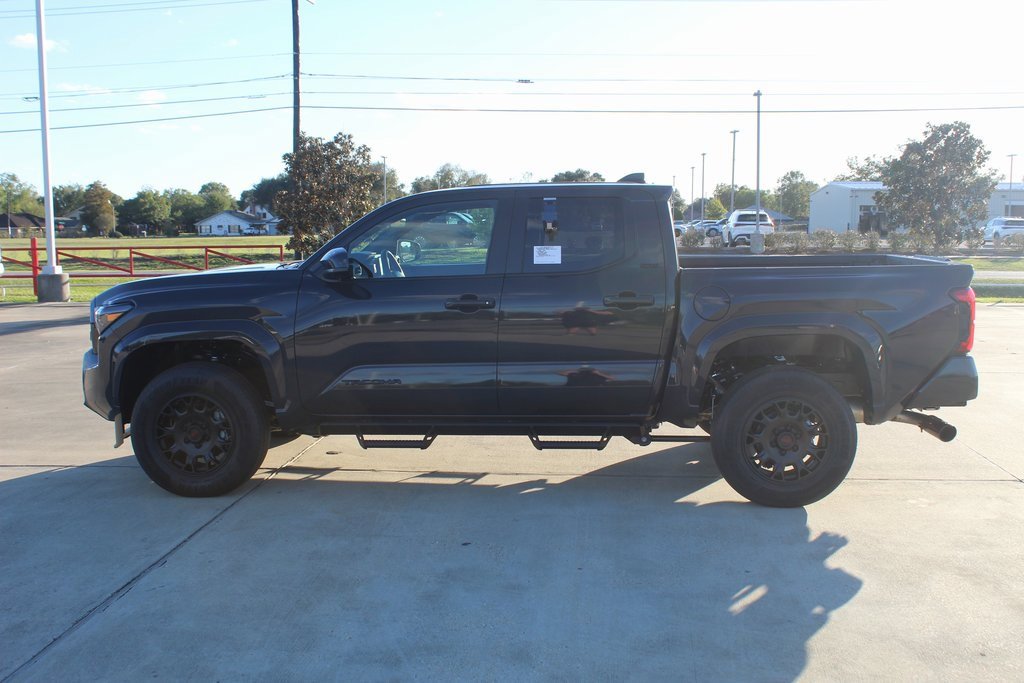 2025 Toyota Tacoma SR5 Double Cab photo 3