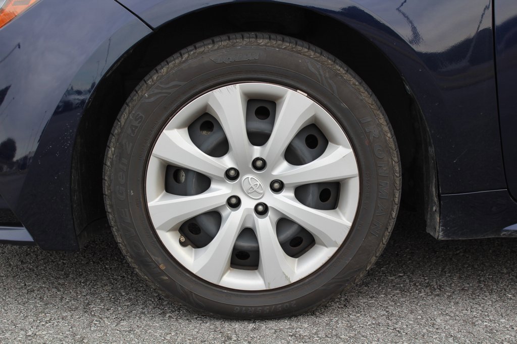 Used 2023 Toyota Corolla LE with VIN JTDB4MEE0PJ001209 for sale in Lafayette, LA