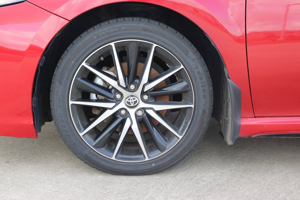 2023 Toyota Camry SE photo 2