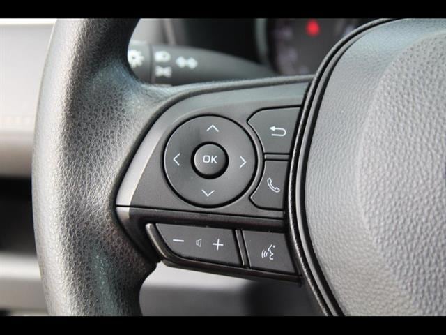 2023 Toyota RAV4 XLE - Photo 19