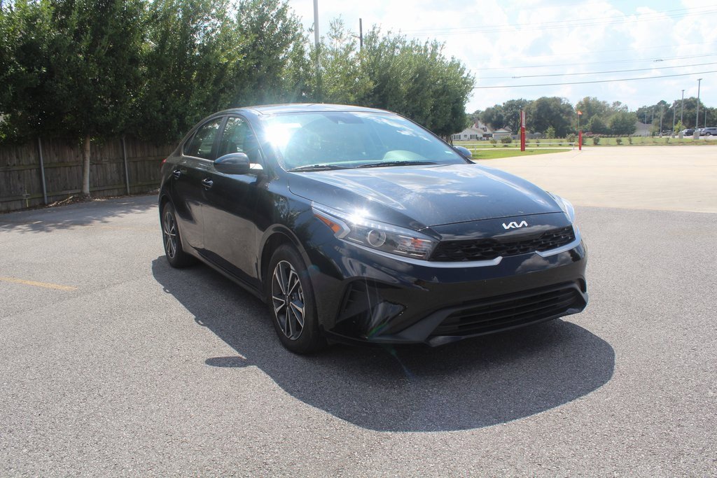 2024 Kia Forte LXS photo 3