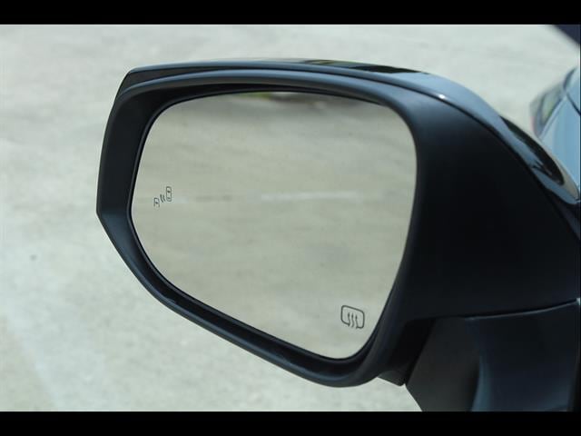 2026 Toyota Corolla Cross XLE - Photo 11