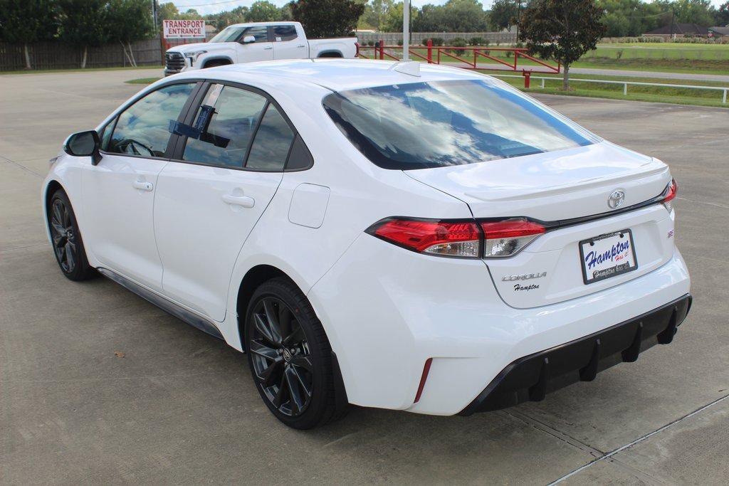 2026 Toyota Corolla SE photo 4